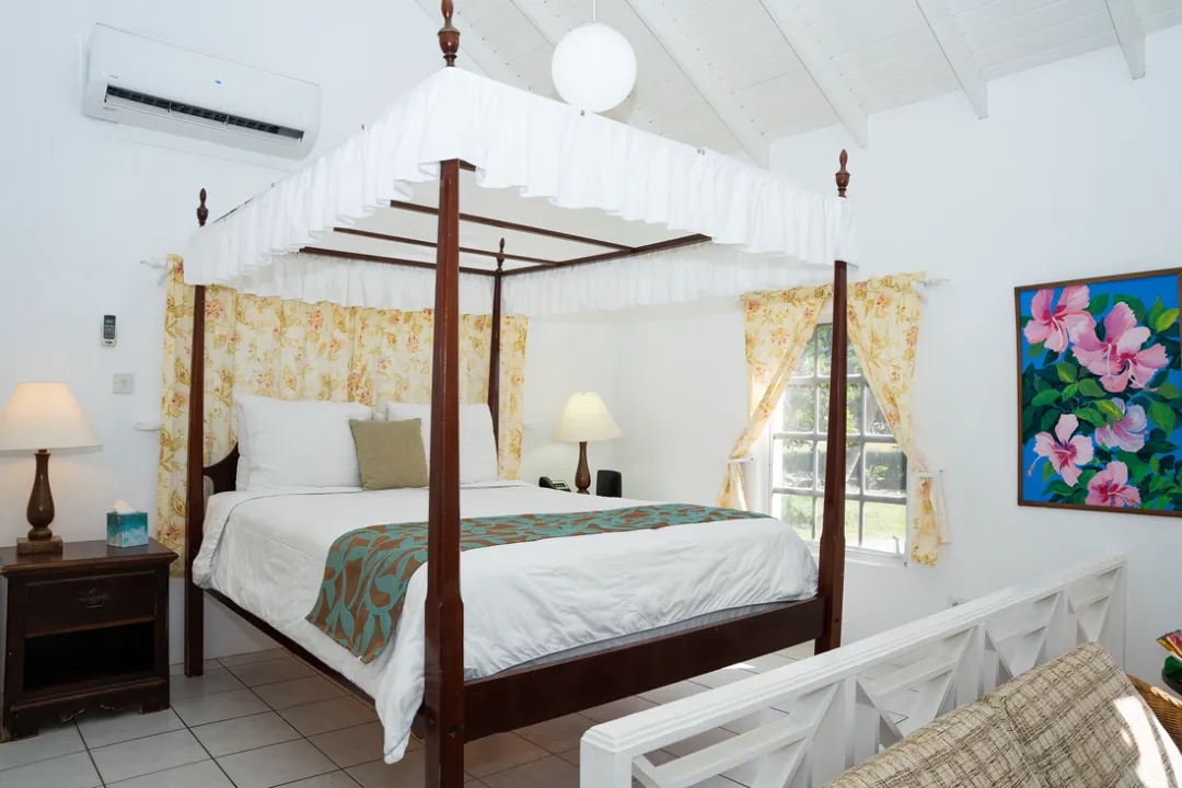 Oualie Beach Resort - Deluxe - Queen Bed