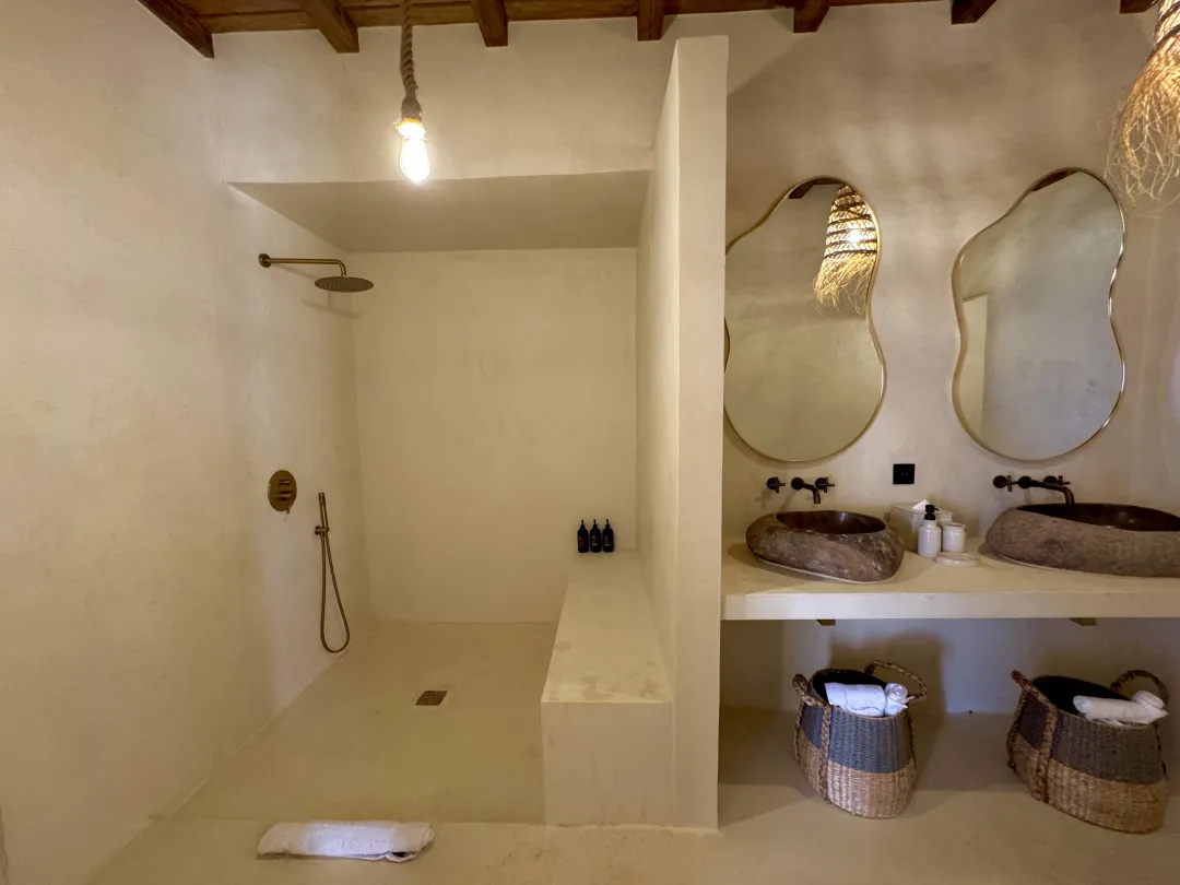 Chatham-Bay-Tenuta-Cottage-Bathroom