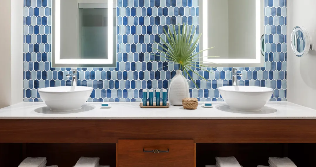 Amante One Bedroom Oceanview Swim-up Butler Grande Suite with Patio Tranquility Soaking Tub - Bathroom