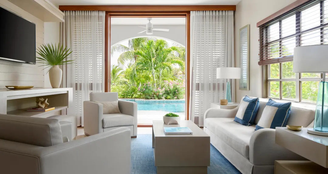 Amante One Bedroom Oceanview Swim-up Butler Grande Suite with Patio Tranquility Soaking Tub - Living Room
