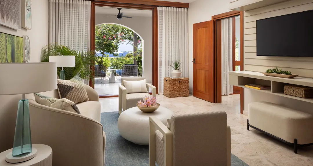 Melemele One Bedroom Butler Walkout Suite with Patio Tranquility Soaking Tub - Living Room