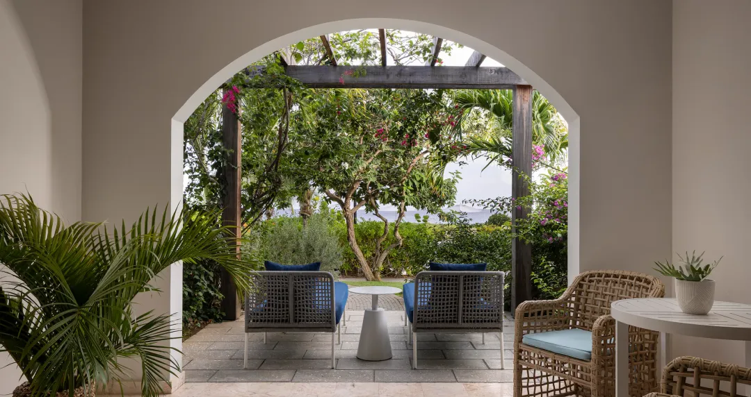 Melemele One Bedroom Butler Walkout Suite with Patio Tranquility Soaking Tub - Terrace Lounge