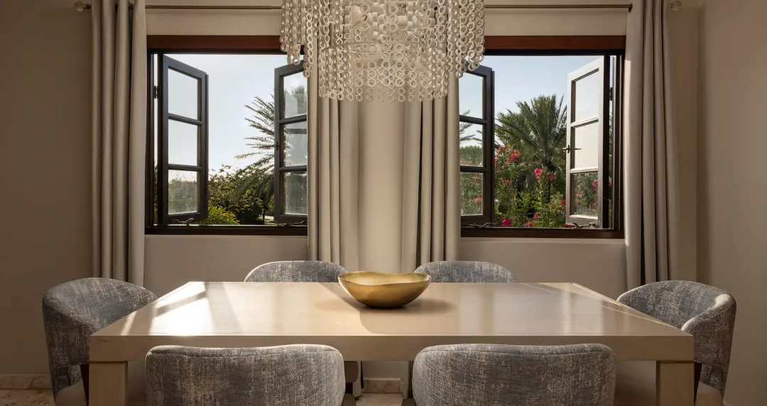 Amante One Bedroom Oceanview Butler Grande Suite - Dining Aeria