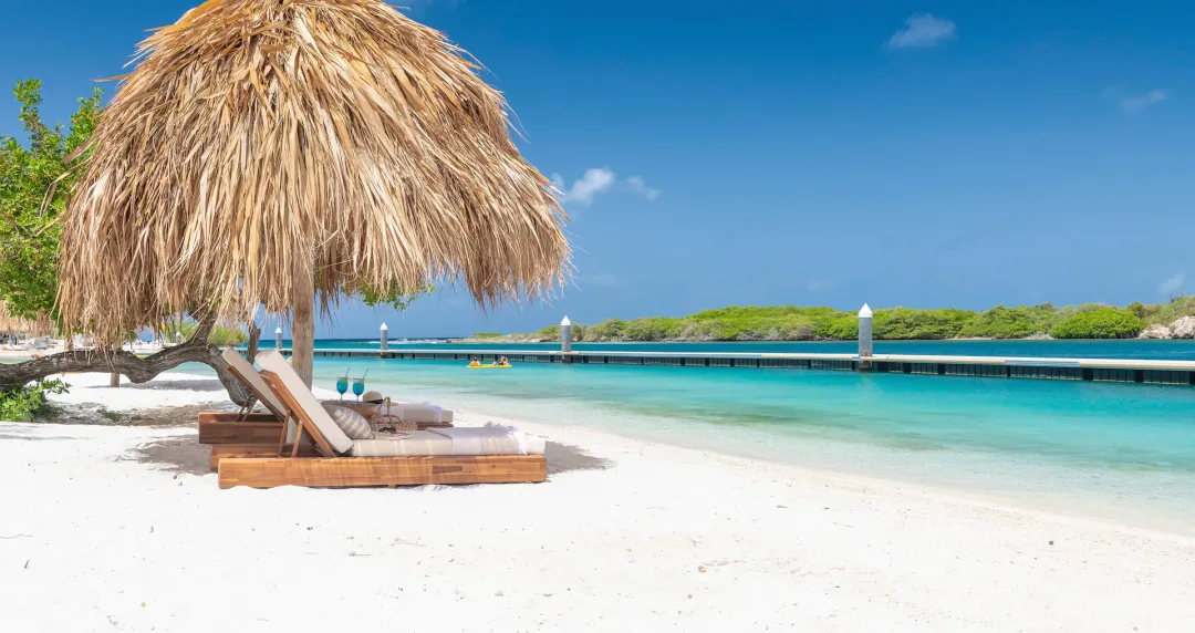 Sandals Royal Curaçao - Beach Lounge