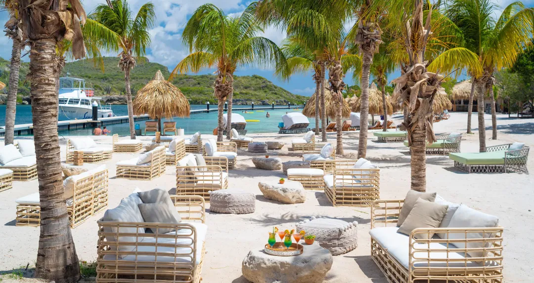 Sandals Royal Curaçao - Beach Lounge with Jetty Arrival