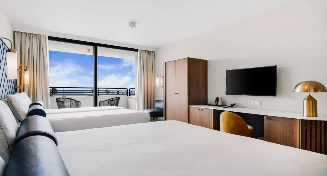 Guest Room Ocean View - Twin Bed View