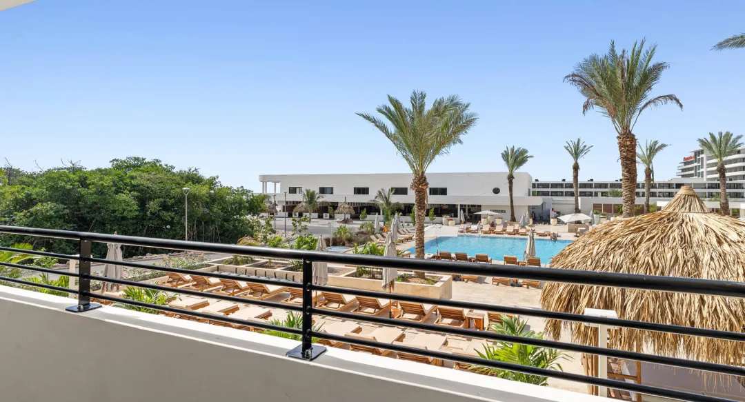 Deluxe Partial Ocean View Room - Balcony View