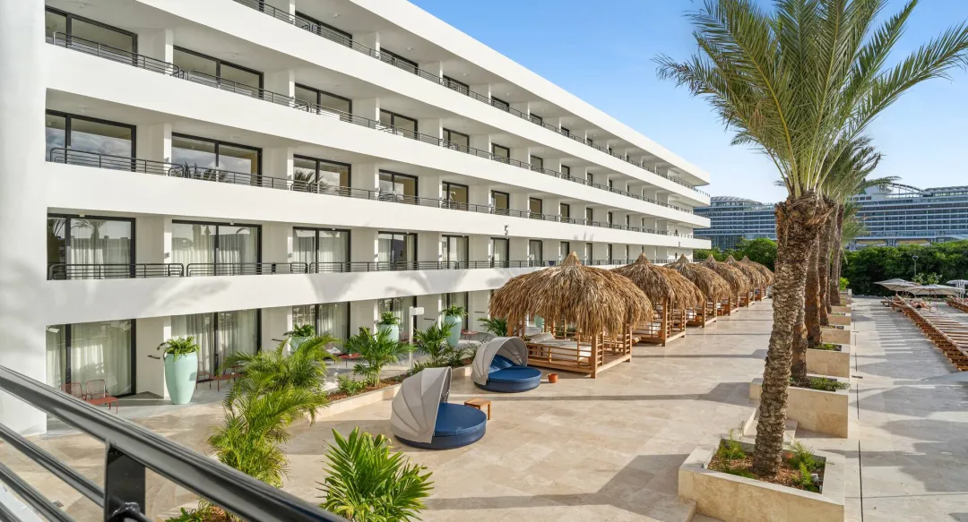 One Bedroom Suite Cruise Ocean View - Cabana
