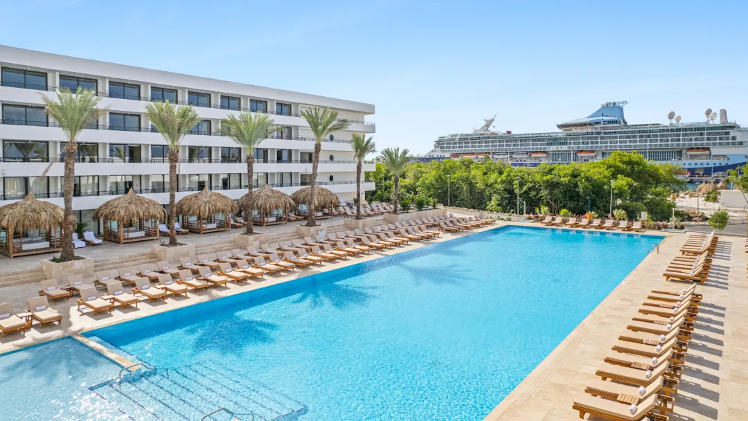 The Rif at Mangrove Beach Corendon Curaçao - Pool With View