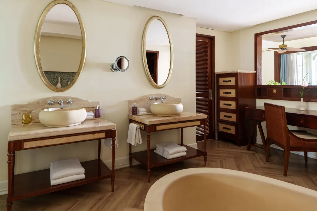 St. Regis Le Morne - Family Suite - Bathroom Detail
