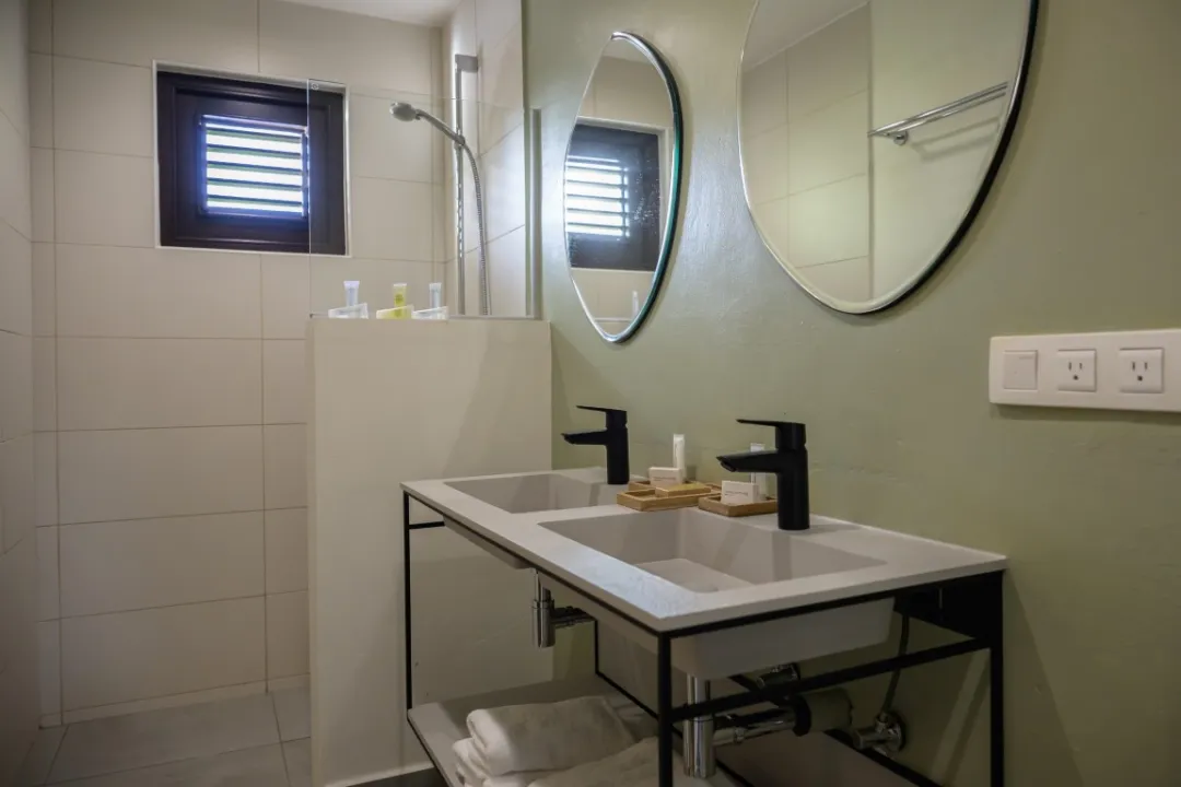 The Garden One Bedroom Condo - Bathroom