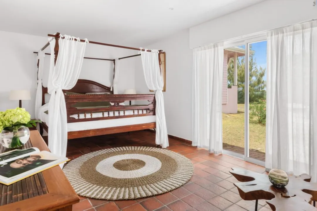 Odysseys Travel - Hôtel Esmeralda Resort - One Bedroom Deluxe Suite - Bedroom
