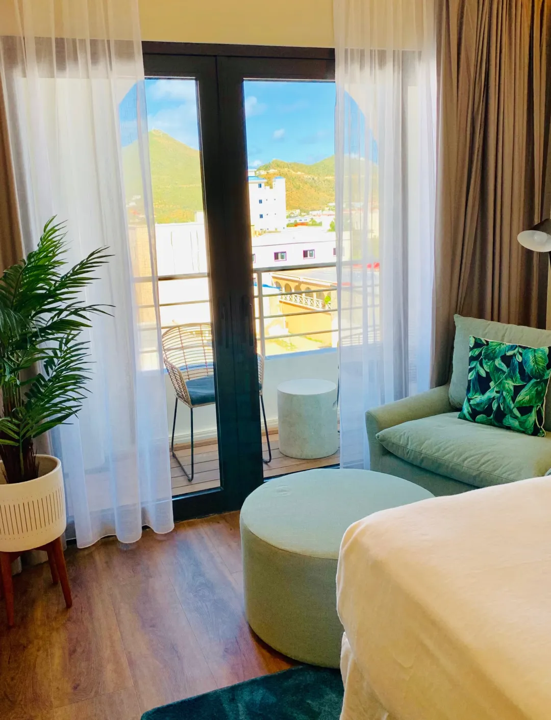 Odysseys Travel - Holland Beach House Hotel - Executive City View - Balcony View