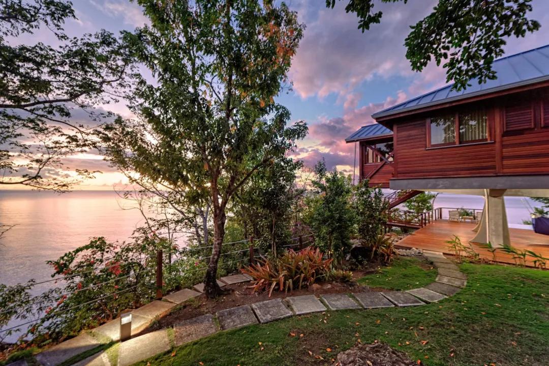 Zabuco Honeymoon Villa - Garden View
