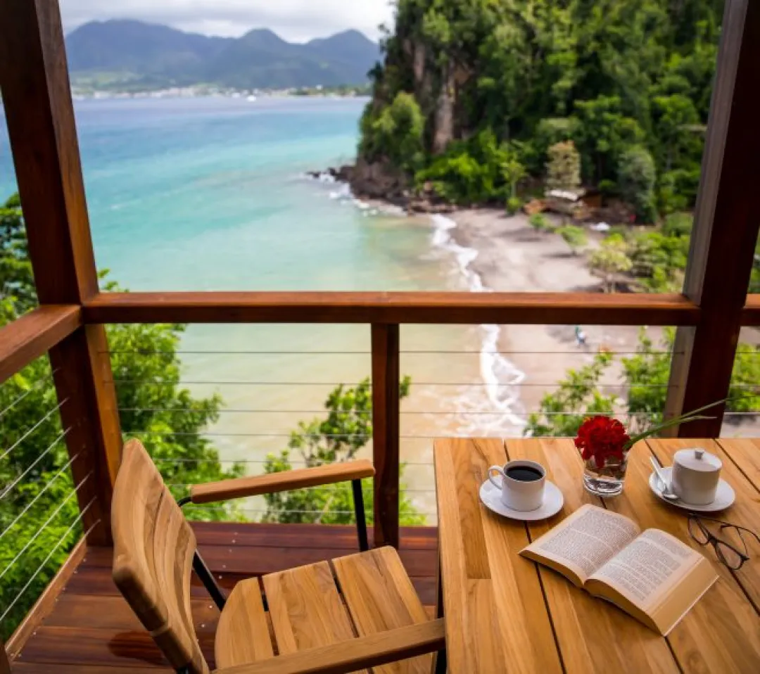 In-Villa, Poolside or Beach Dining