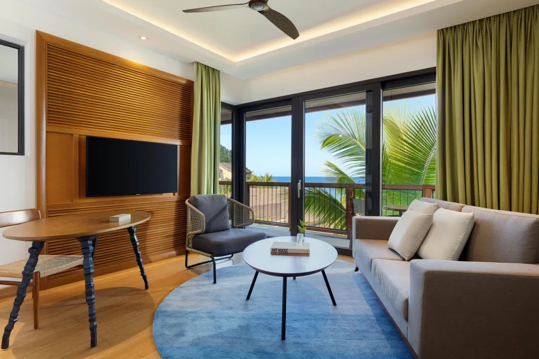 Kweyol Suite - Living Room