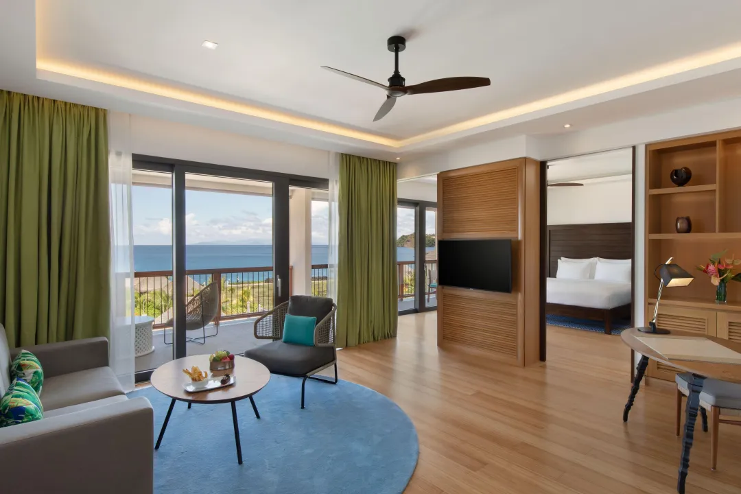 Grand Suite Ocean View - Living Room View