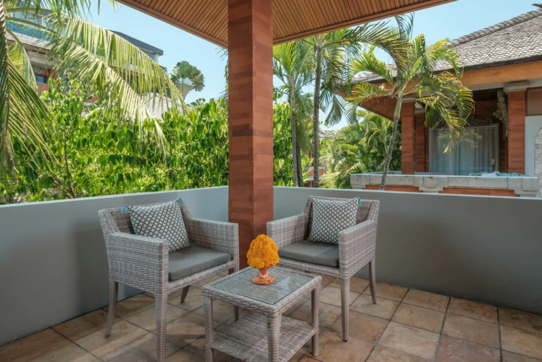 Garden Club Cottage - Balcony Lounge
