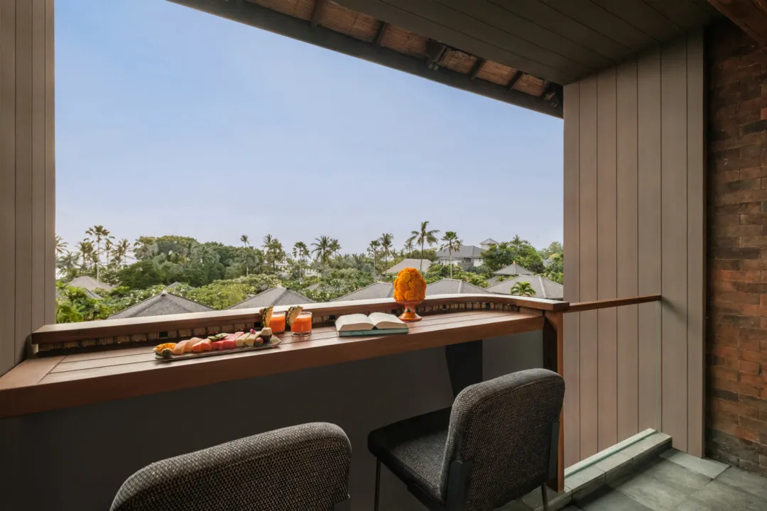 Mandira Signature Rroom - Seating Aeria With View