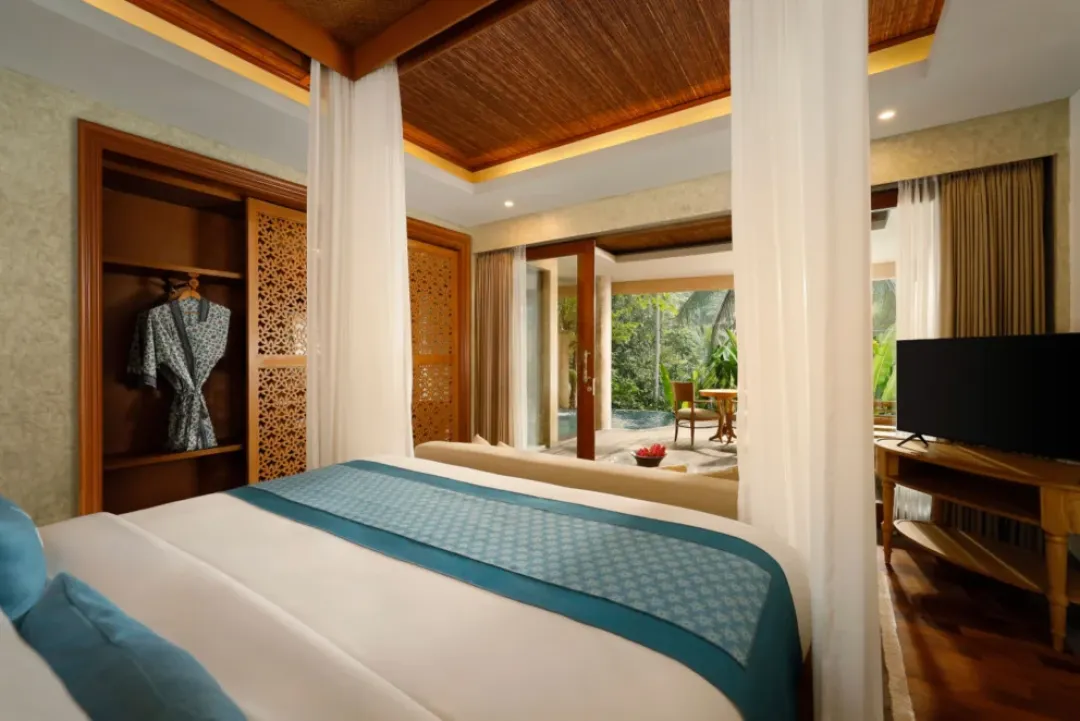 Valley Suite Pool - Bedroom