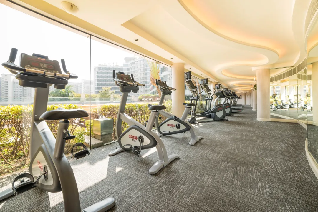 Harbour-Plaza-Metropolis-Gym