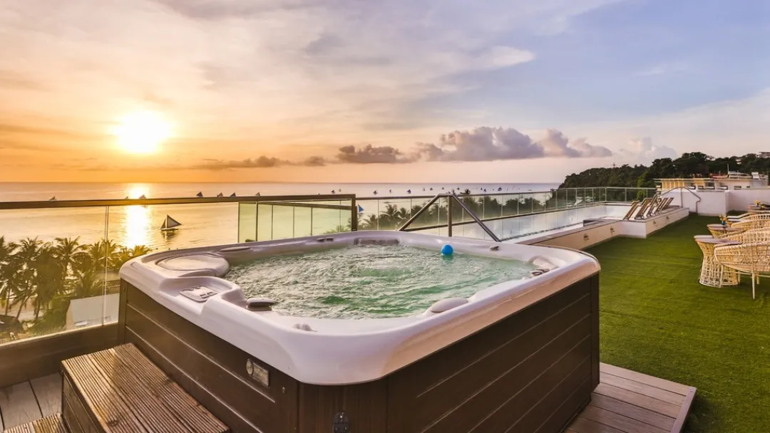 Discovery Boracay - Jacuzzy With Sea View