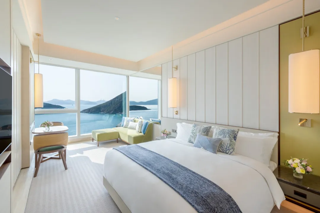 Fullerton-Ocean-Park-Hotel-Hong-Kong-Oceanfront-Room-King-Bed