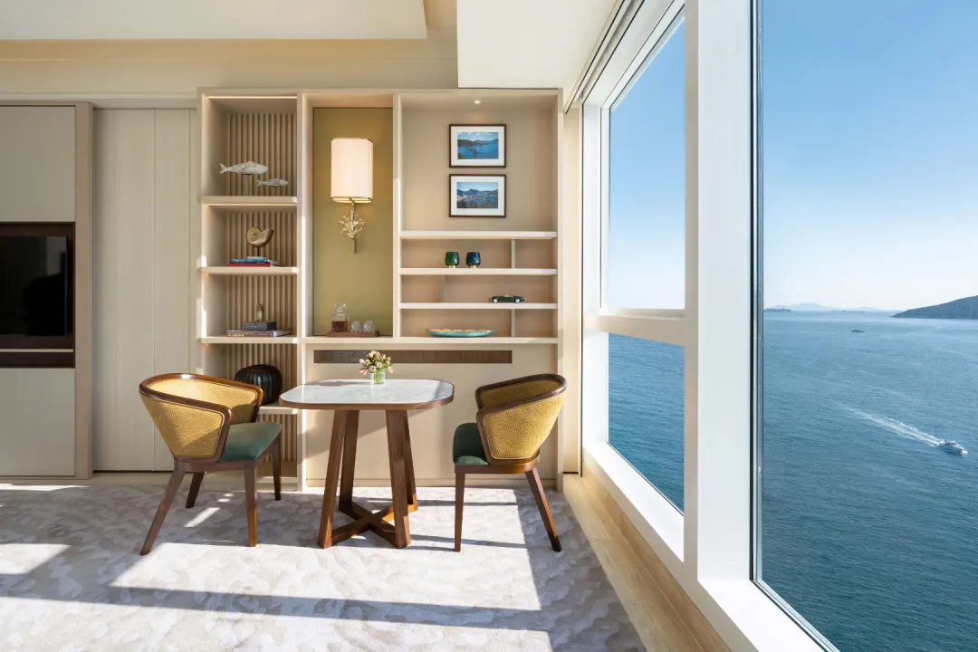 Fullerton-Ocean-Park-Hotel-Deluxe-Oceanfront-Room-View