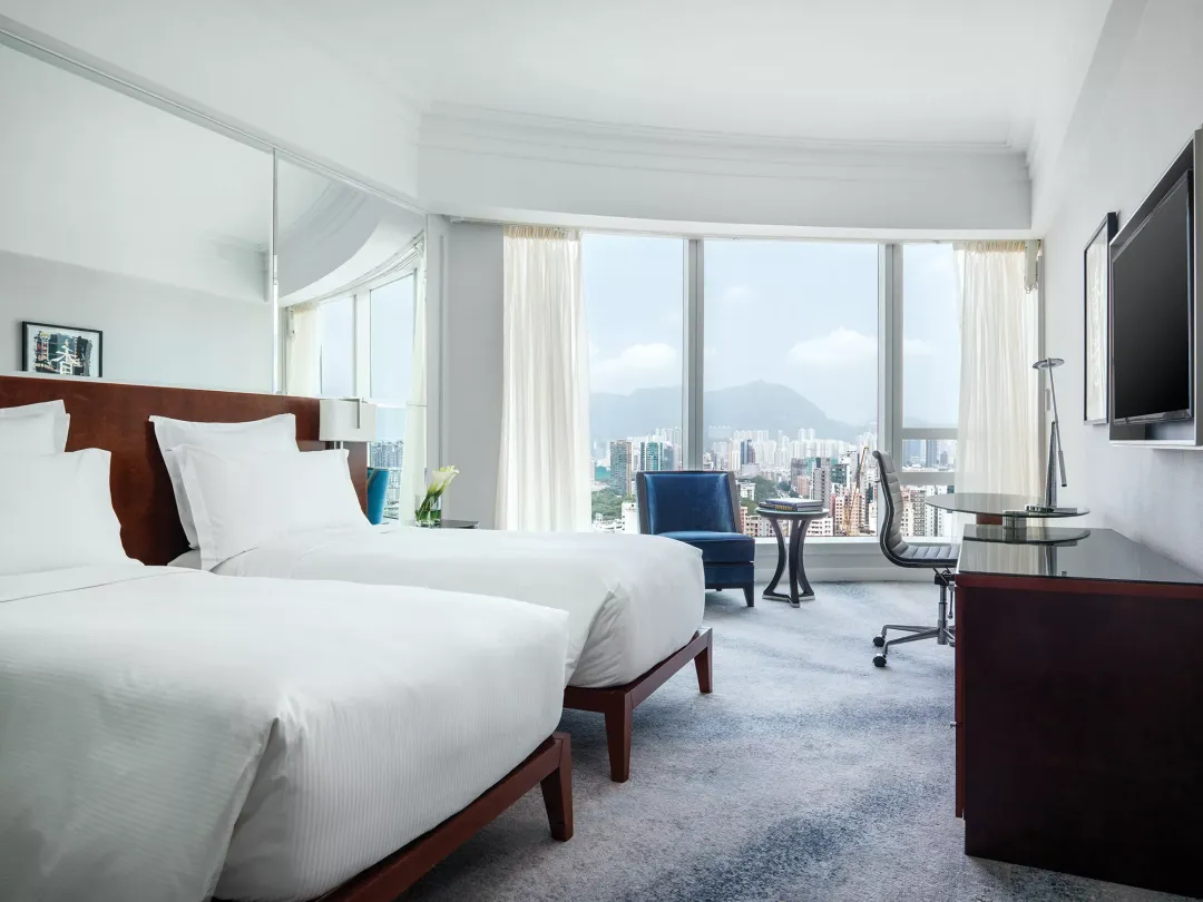 Cordis-Hong-Kong-Deluxe-Room-Twin-Beds