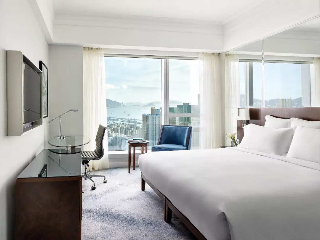 Cordis-Hong-Kong-Premier-Room-King-Bed