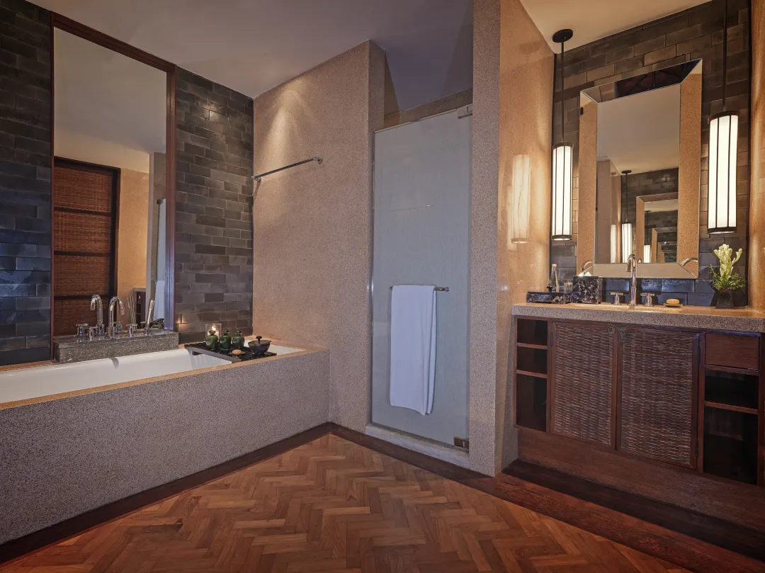 The Legian Bali Seminyak - One Bedroom Superior Suite - Bathroom
