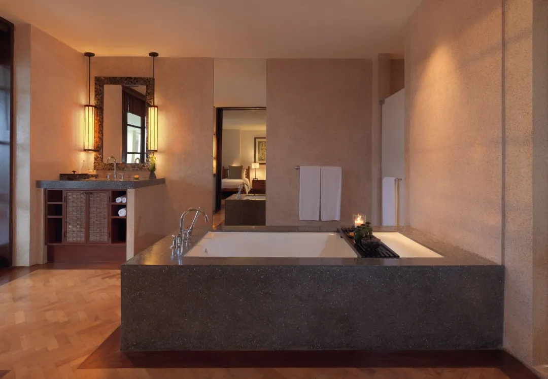 The Legian Seminyak Bali - The Seminyak Suite - Bathtub