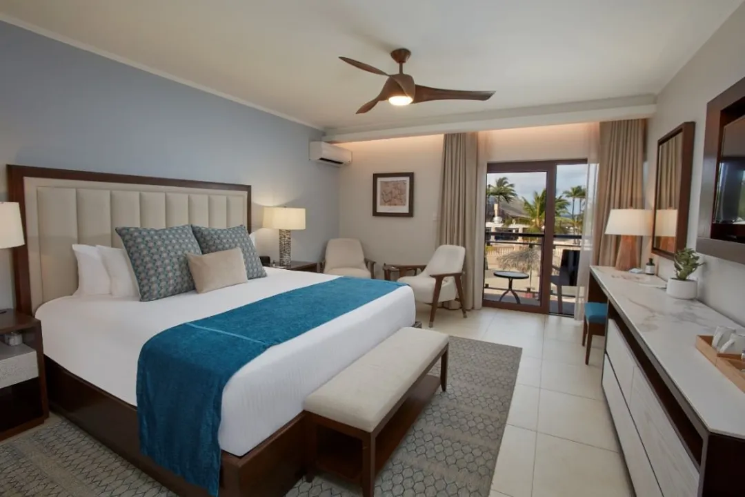 Odysseys-Travel-Manchebo-Beach-Resort-and-Spa-Deluxe-Ocean-View-View-from-King-Bed