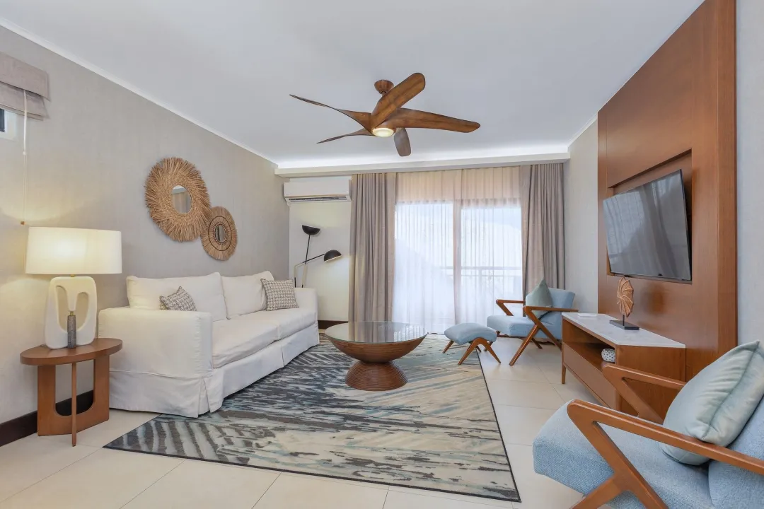 Odysseys-Travel-Manchebo-Beach-Resort-and-Spa-Deluxe-One-Bedroom-Suite-Living-room