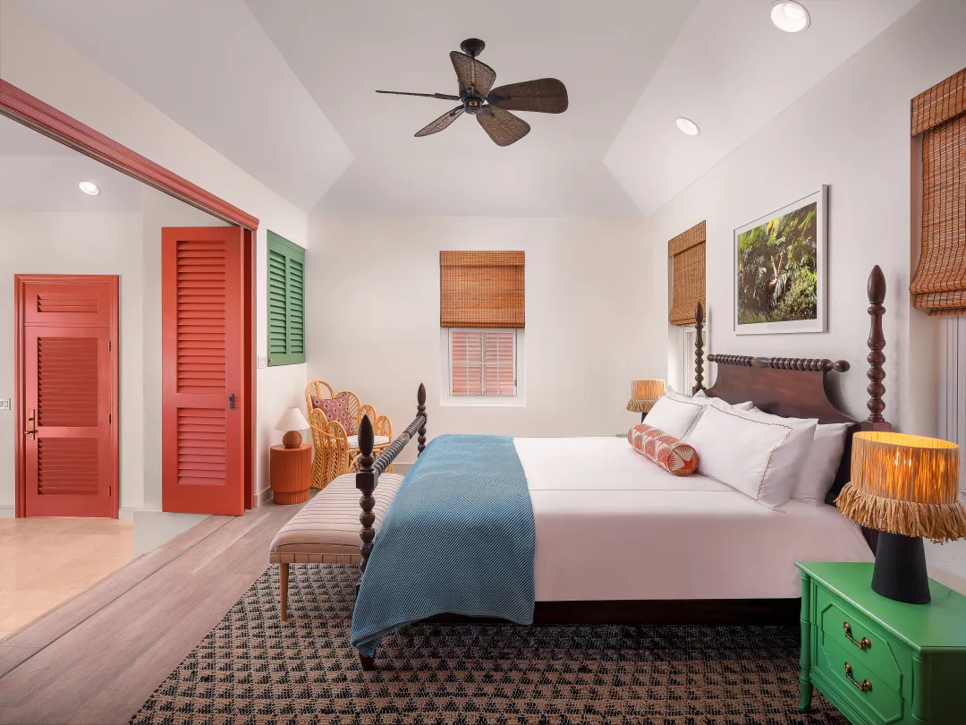One Bedroom Water View Suite - King Bed