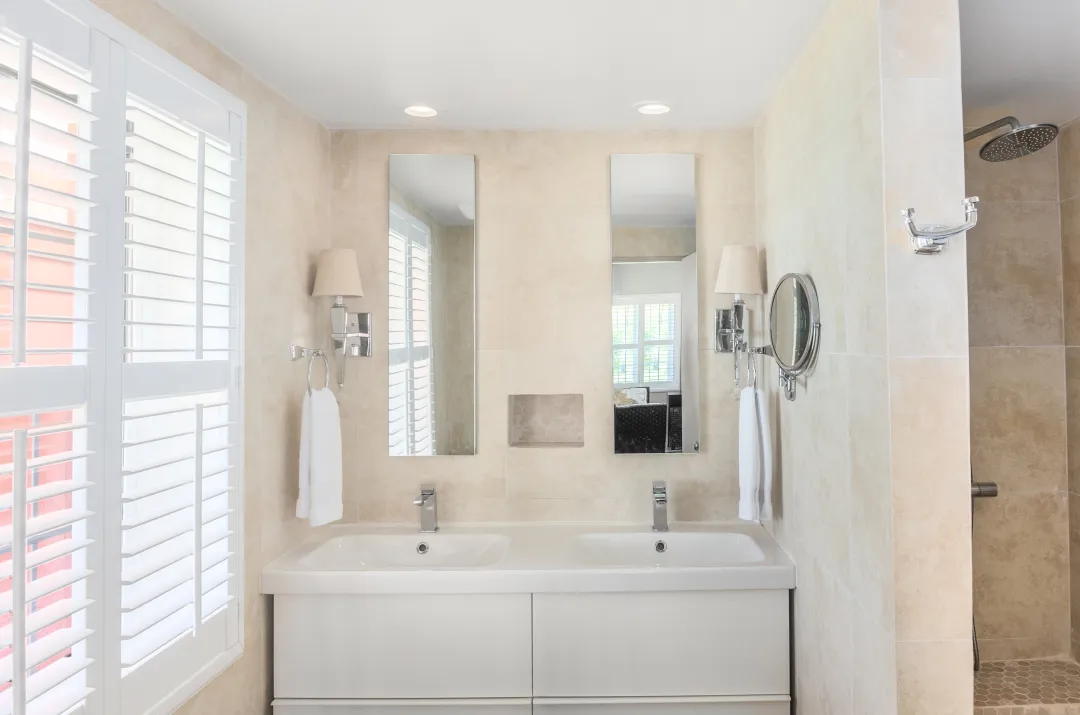 Two Bedroom Water View Suite - Bathroom