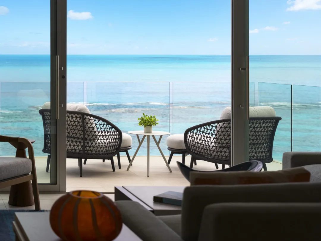 Two Bedroom Oceanfront Suite - Balcony Lounge With View
