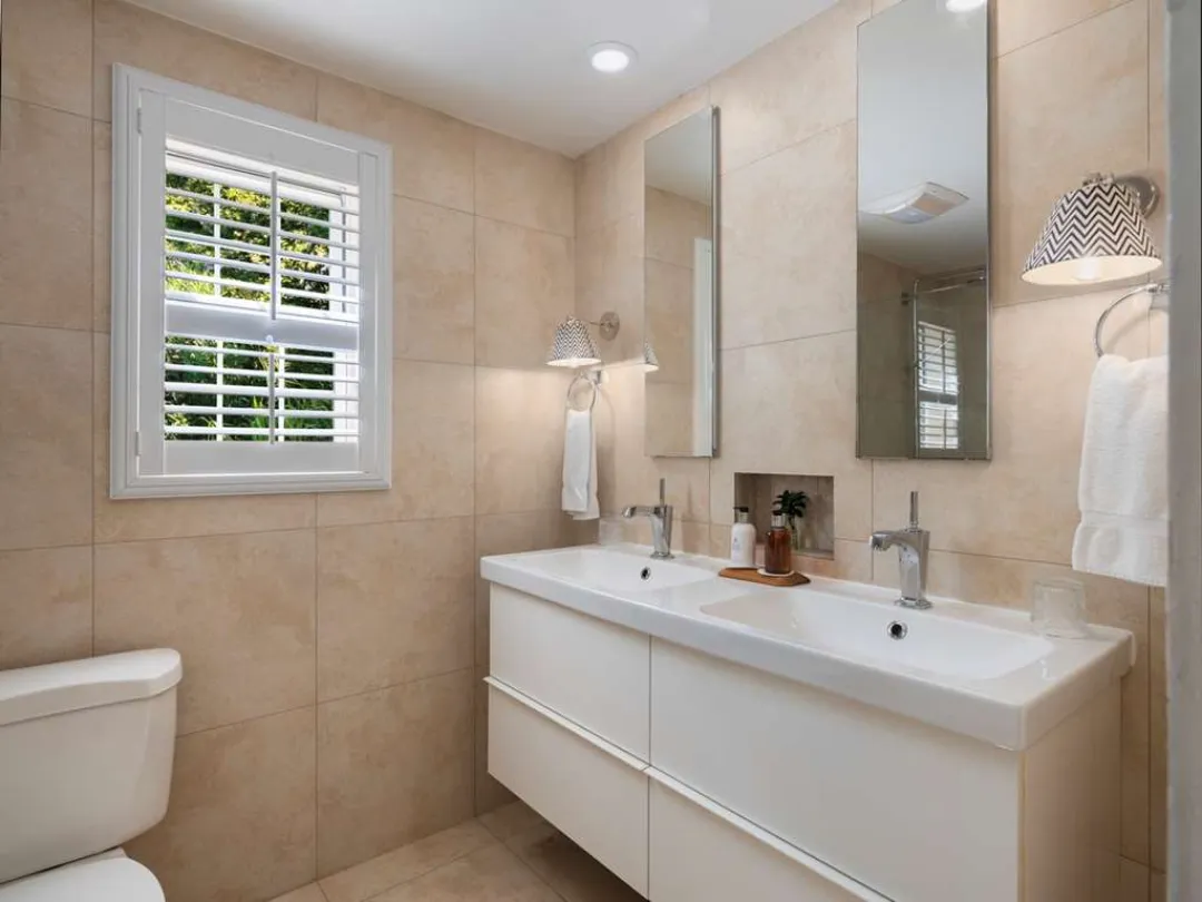 Odysseys Travel - Cambridge Beaches Bermuda - One Bedroom Garden View Suite - Double Sink