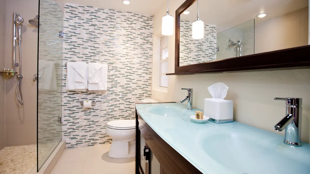 Cliffside Room - Bathroom