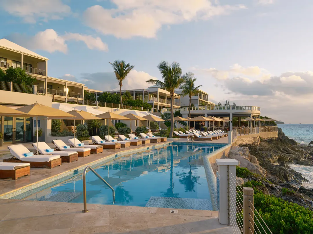 The Loren Bermuda - Pool View