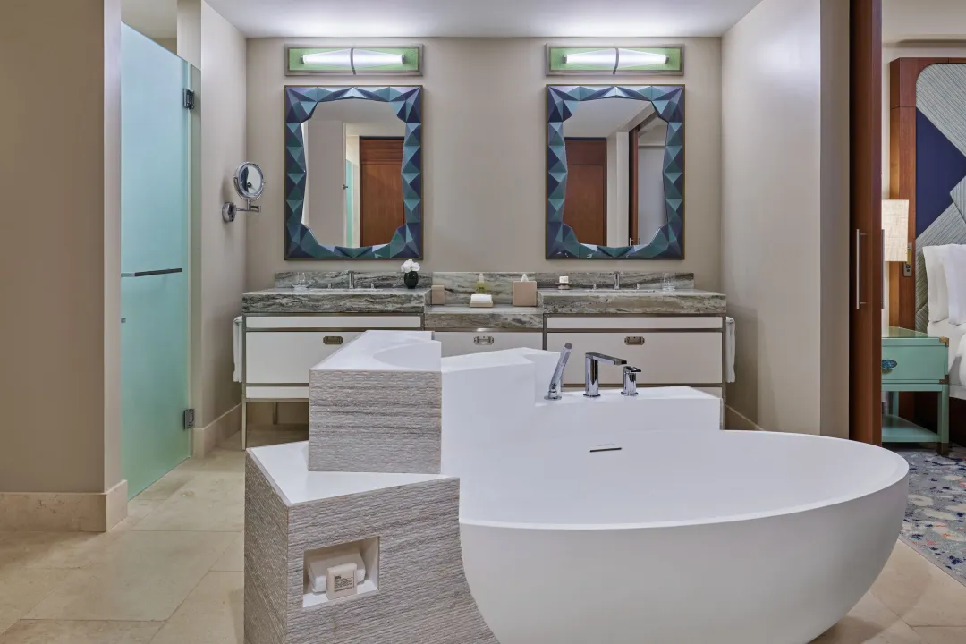 Odysseys-Travel-St.-Regis-Bermuda-Guest-Bathroom