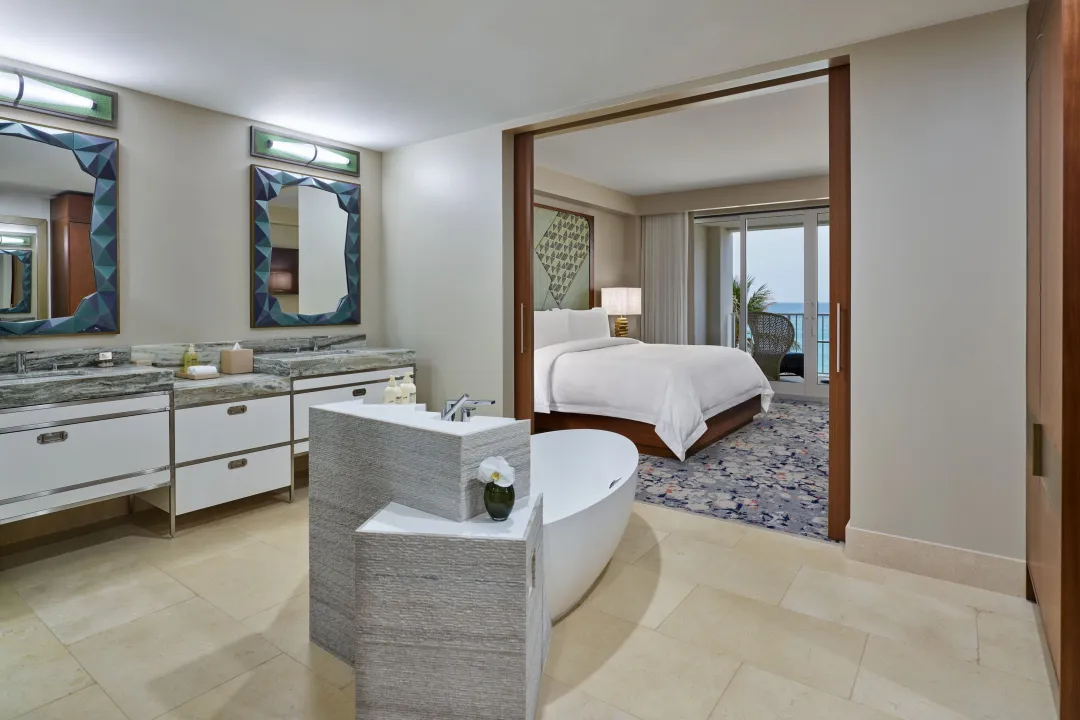 Odysseys-Travel-St.-Regis-Bermuda-Grand-Luxe-Oceanfront-Room-Ensuite-Bathroom