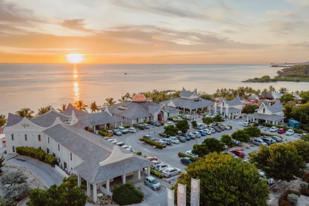 Papagayo Beach Resort Curacao - Hotel Aerial View