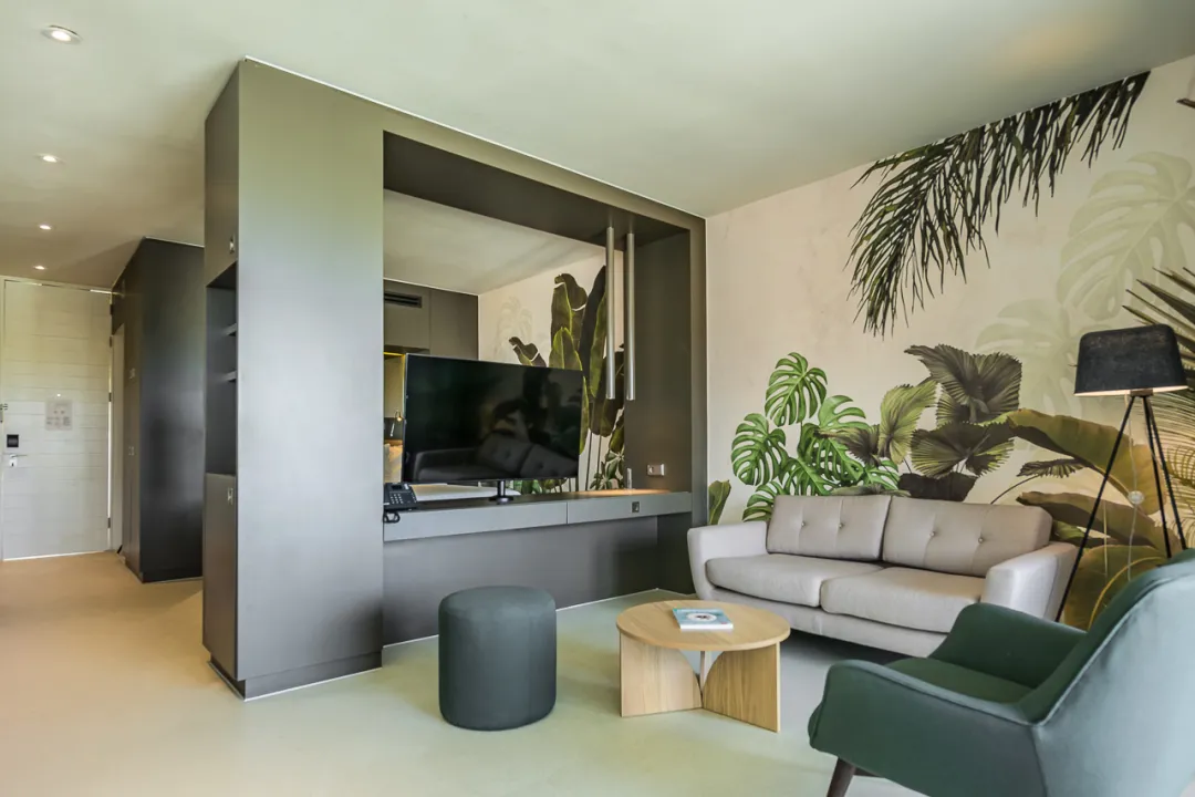 Lobby View Room -Seating Aeria