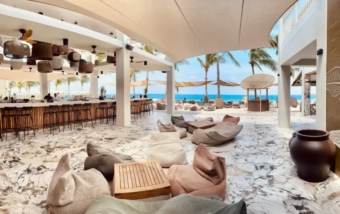 Papagayo Beach Club Restaurant