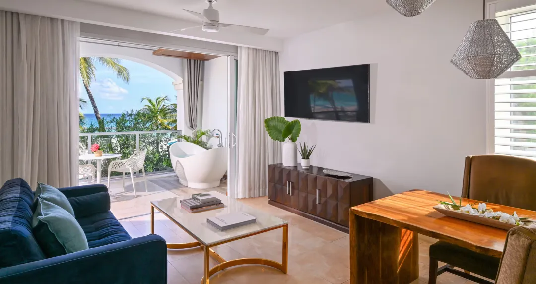 Beachfront One Bedroom Butler Suite with Balcony Tranquility Soaking Tub - Living Room