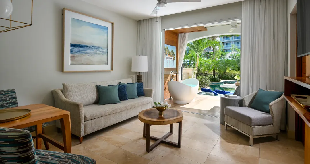 Millionaire Crystal Lagoon Swim-up Butler One Bedroom Suite with Patio Tranquility Soaking Tub - Indoor Seating Aeria