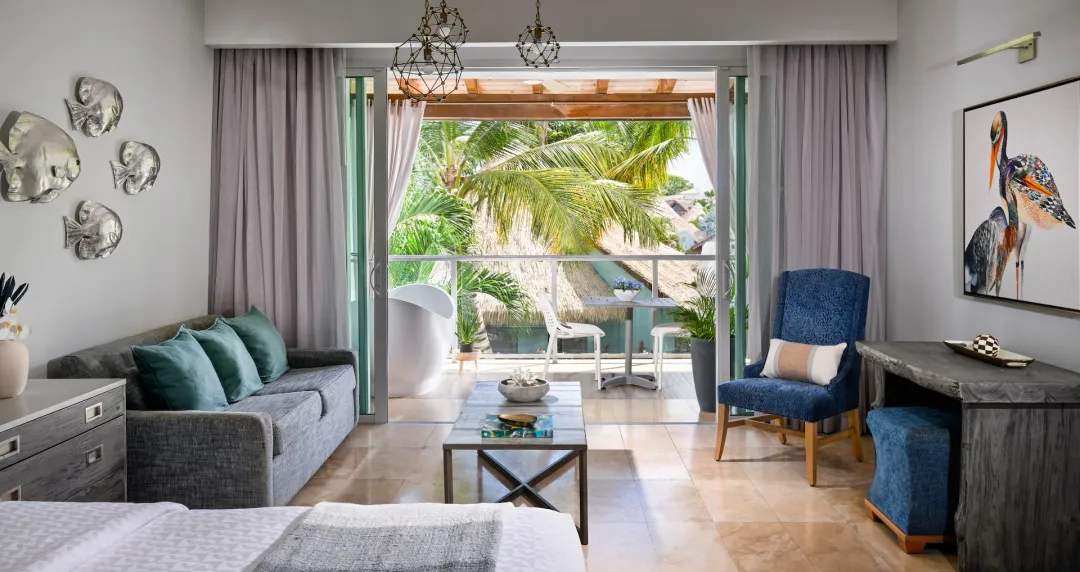 South Seas Crystal Lagoon Club Level Barbados Suite with Balcony Tranquility Soaking Tub - Seating Aeria