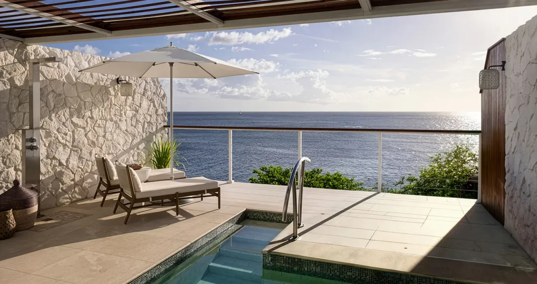 Oceanfront Two-Story One Bedroom Butler Villa with Private Pool - Terrace Lounge