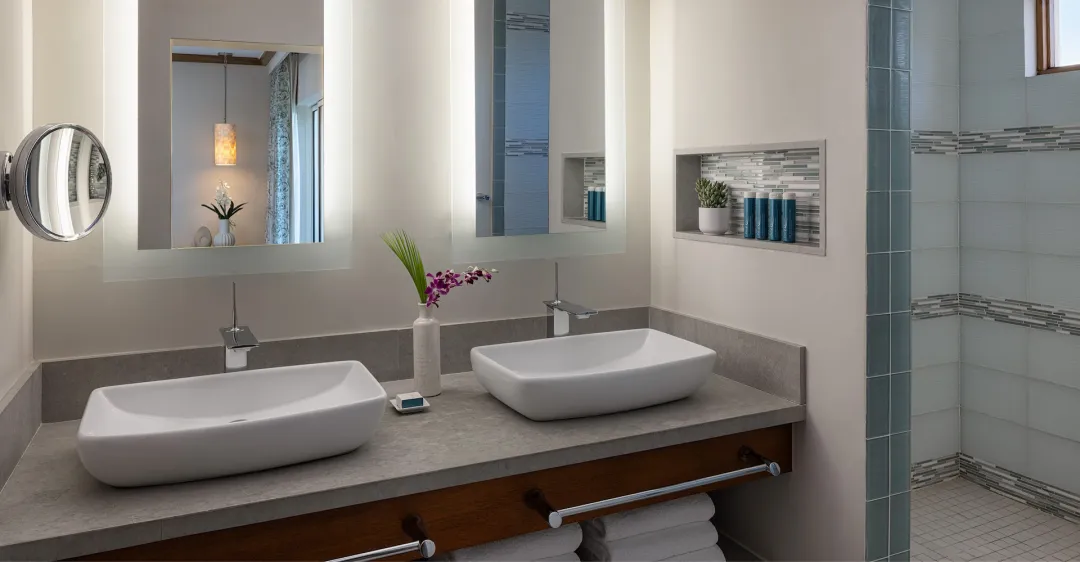 Oceanfront Two-Story One Bedroom Butler Villa Suite with Balcony Tranquility Soaking Tub - Bathroom